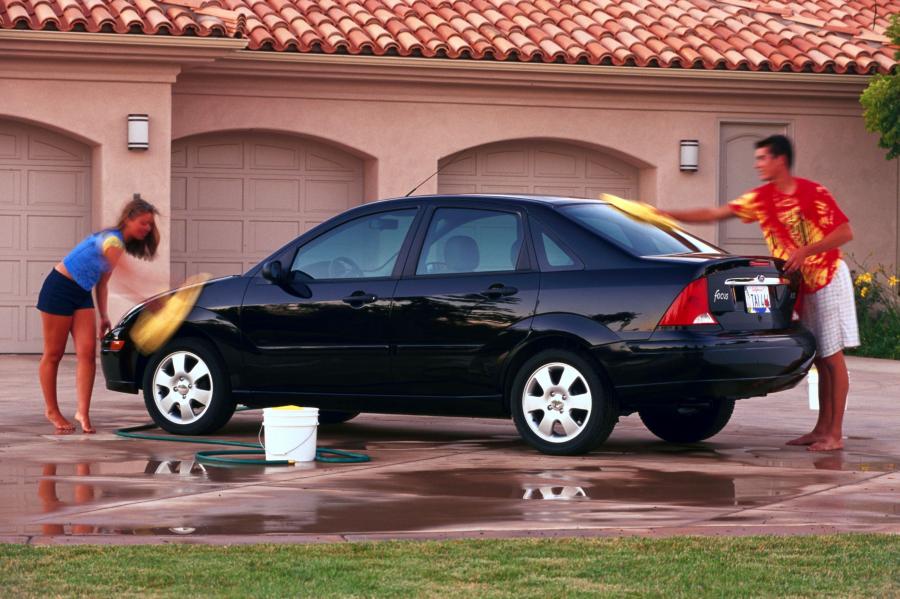  Ford Focus Saloon 1999 года  (фото 45 из 53)
